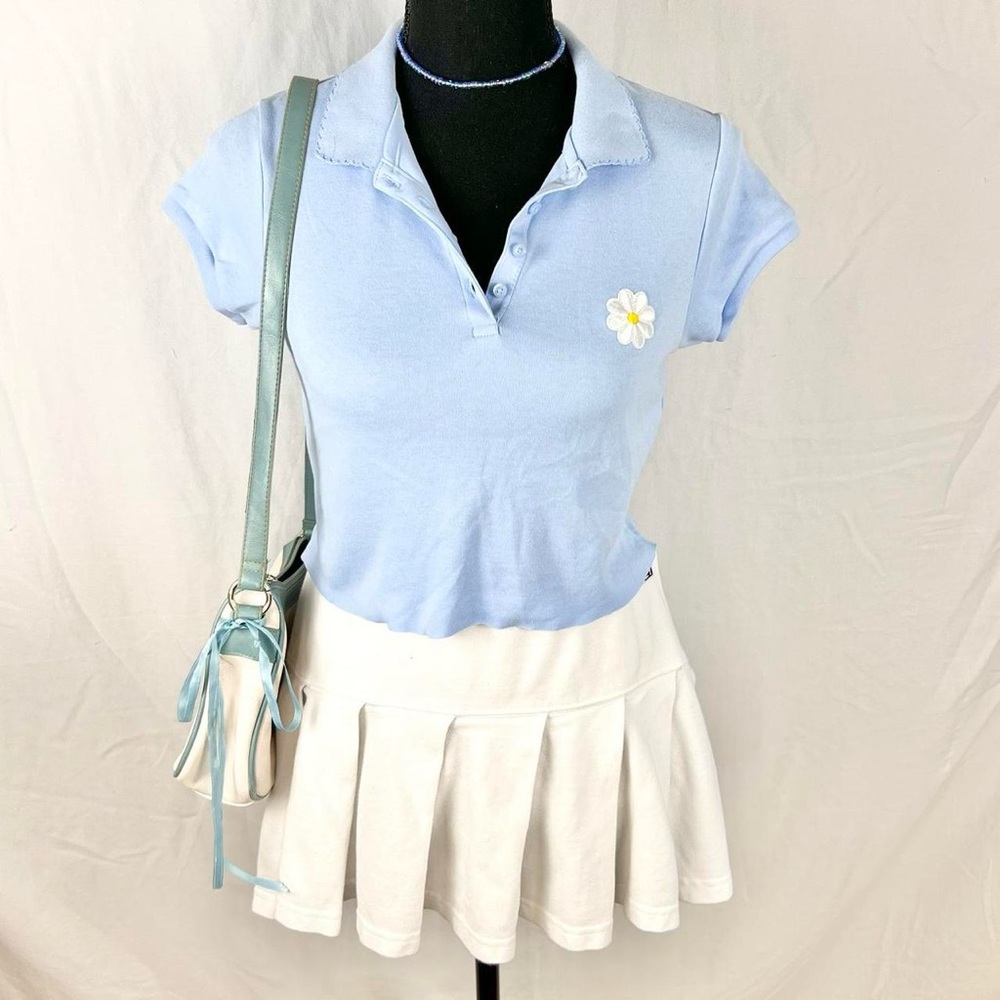 pastel daisy cropped polo top